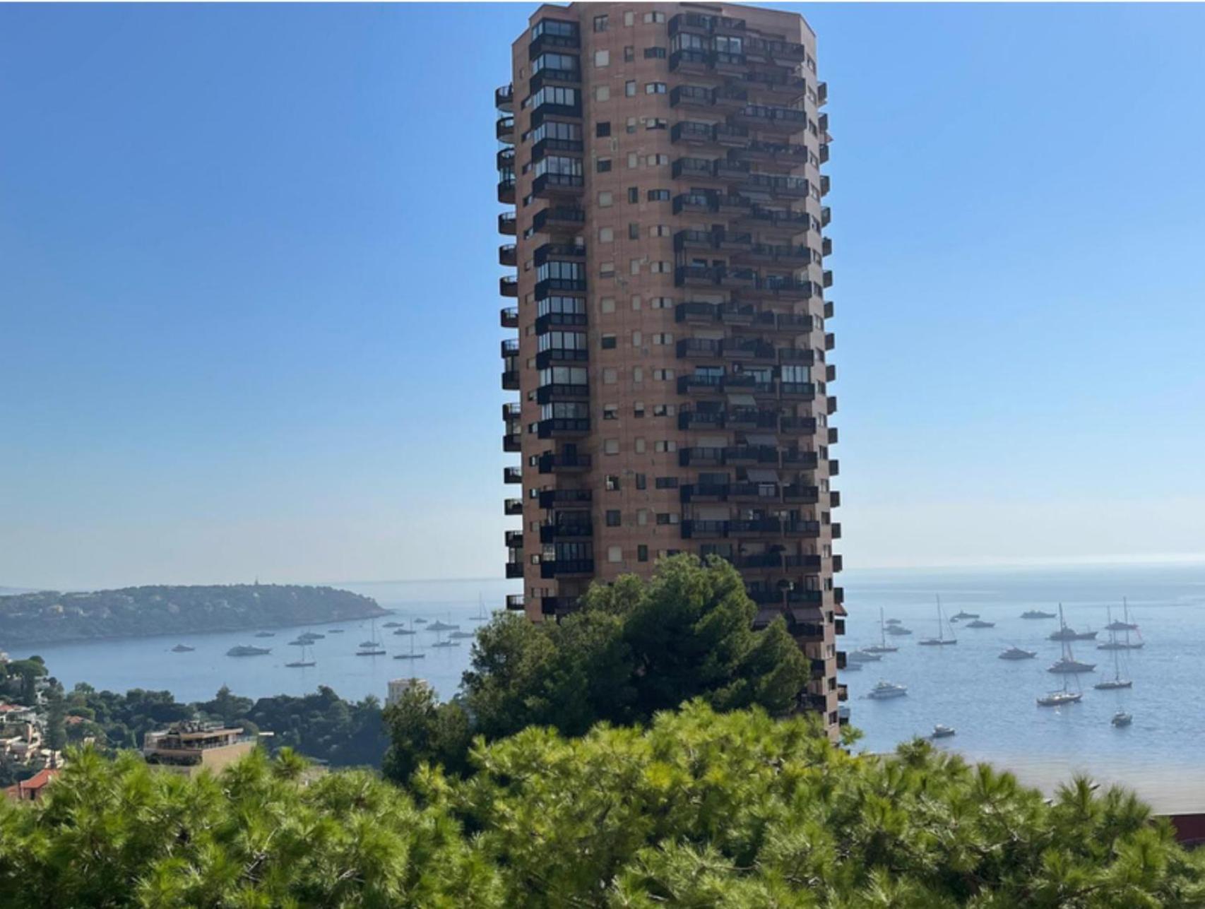 Monaco Border Luxury Suite - Sea View - Pool Босолей Экстерьер фото